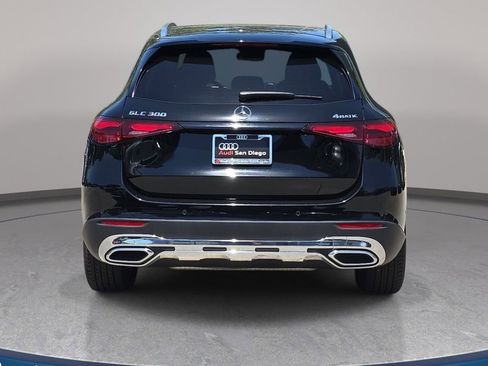 Used 2024 Mercedes-Benz GLC 300 4MATIC image 7