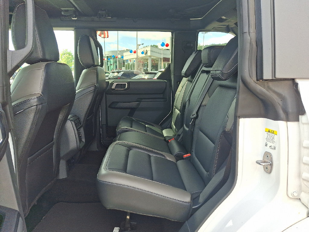 Used 2025 Ford Bronco Outer Banks AWD/4WD image 11
