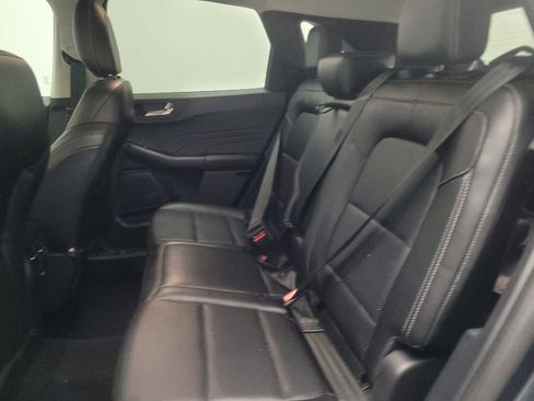 Used 2022 Ford Escape SEL w/ Technology Package FWD image 18