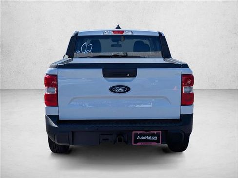 New 2025 Ford Maverick XL image 8