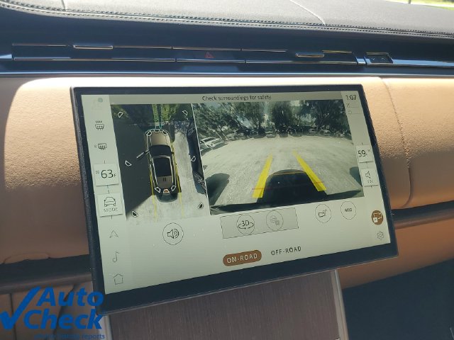 Used 2025 Land Rover Range Rover SE AWD/4WD image 28