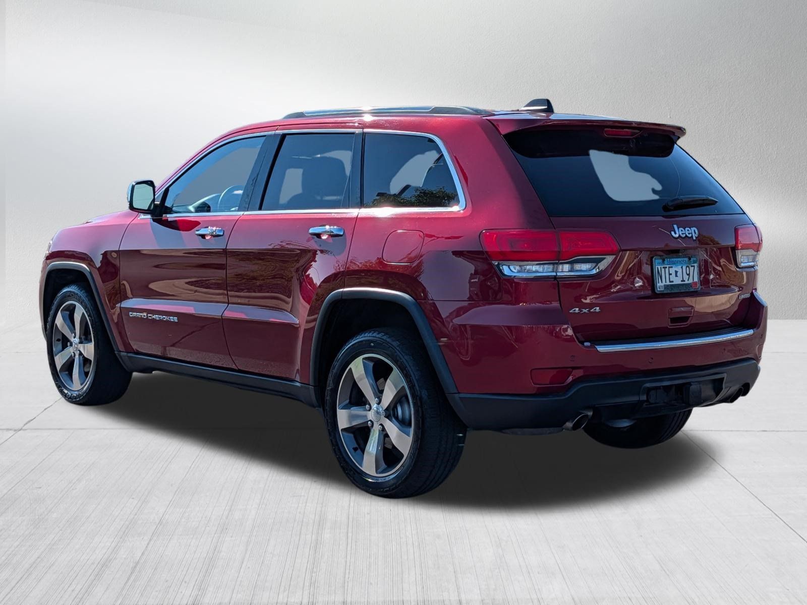 Used 2014 Jeep Grand Cherokee Limited w/ Trailer Tow Group IV AWD/4WD image 5