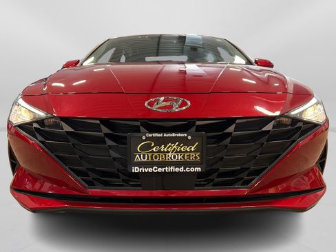 Used 2023 Hyundai Elantra SEL w/ Convenience Package FWD image 10