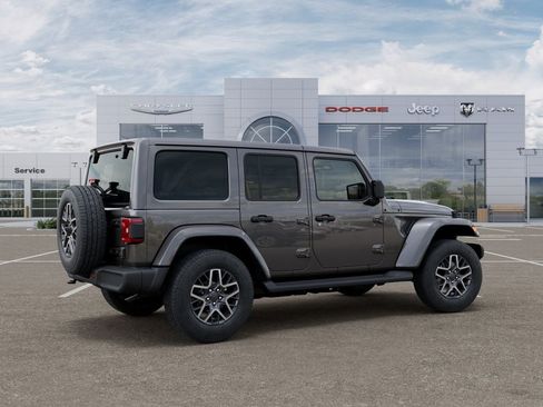 New 2026 Jeep Wrangler Unlimited Sahara AWD/4WD image 4