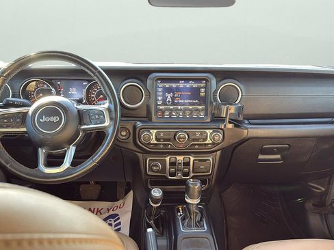 Used 2020 Jeep Gladiator Overland image 22
