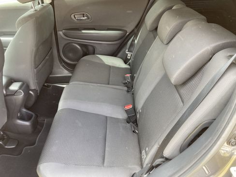 Used 2019 Honda HR-V LX image 15