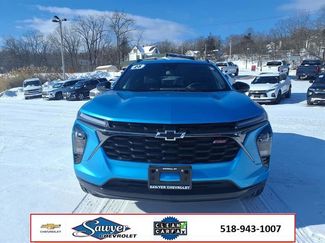 Used 2025 Chevrolet Trax RS w/ Sunroof Package video 2