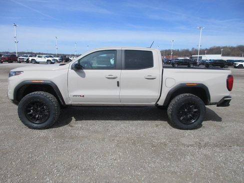 New 2026 GMC Canyon AT4 image 9