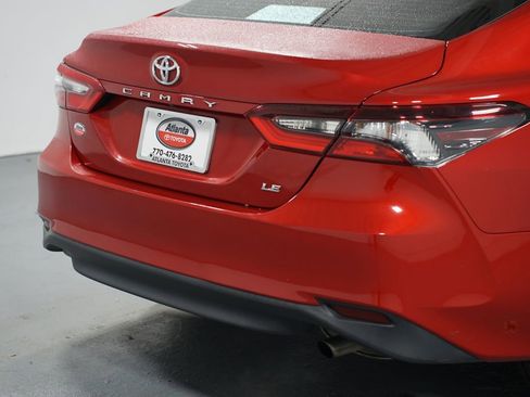 Used 2023 Toyota Camry LE image 9