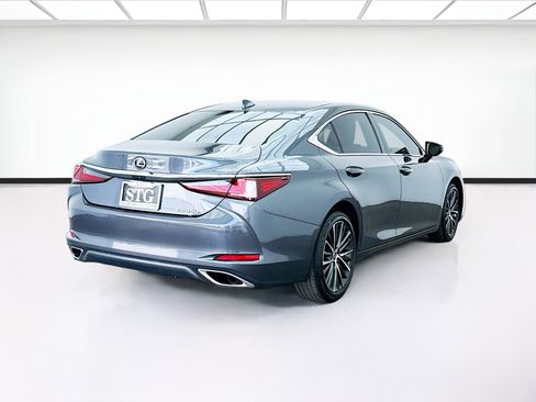 Used 2023 Lexus ES 350 w/ Premium Package image 4