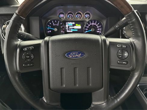 Used 2015 Ford F250 Platinum image 18