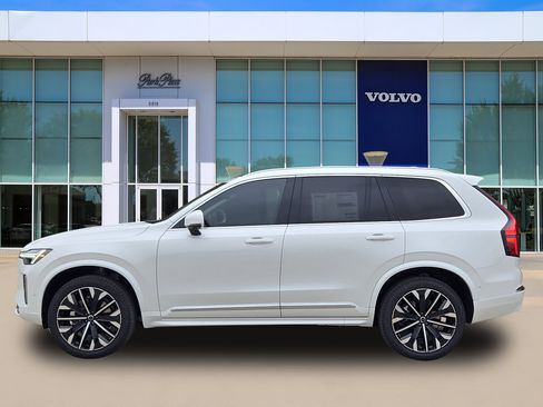 New 2026 Volvo XC90 B6 Ultra image 3