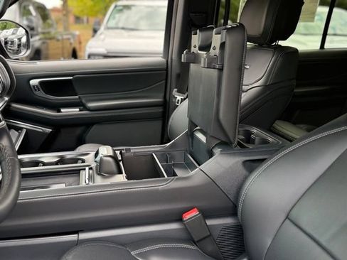 New 2027 Ford Expedition Platinum w/ Stealth Appearance Package AWD/4WD image 35