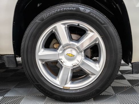 Used 2011 Chevrolet Suburban LTZ AWD/4WD image 16
