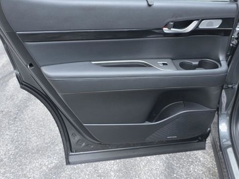 Used 2021 Hyundai Palisade Limited image 42