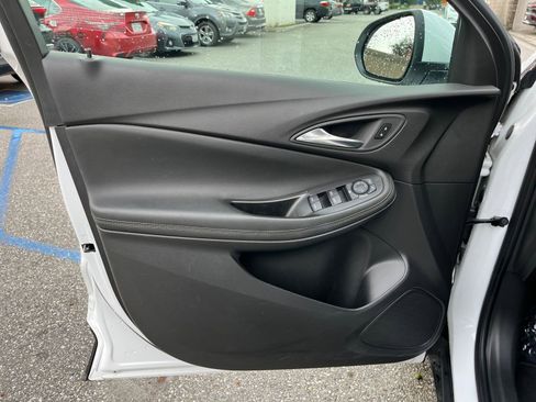 Used 2025 Buick Encore GX Preferred image 20