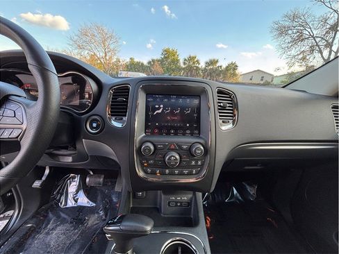 Used 2018 Dodge Durango GT w/ Technology Group image 11