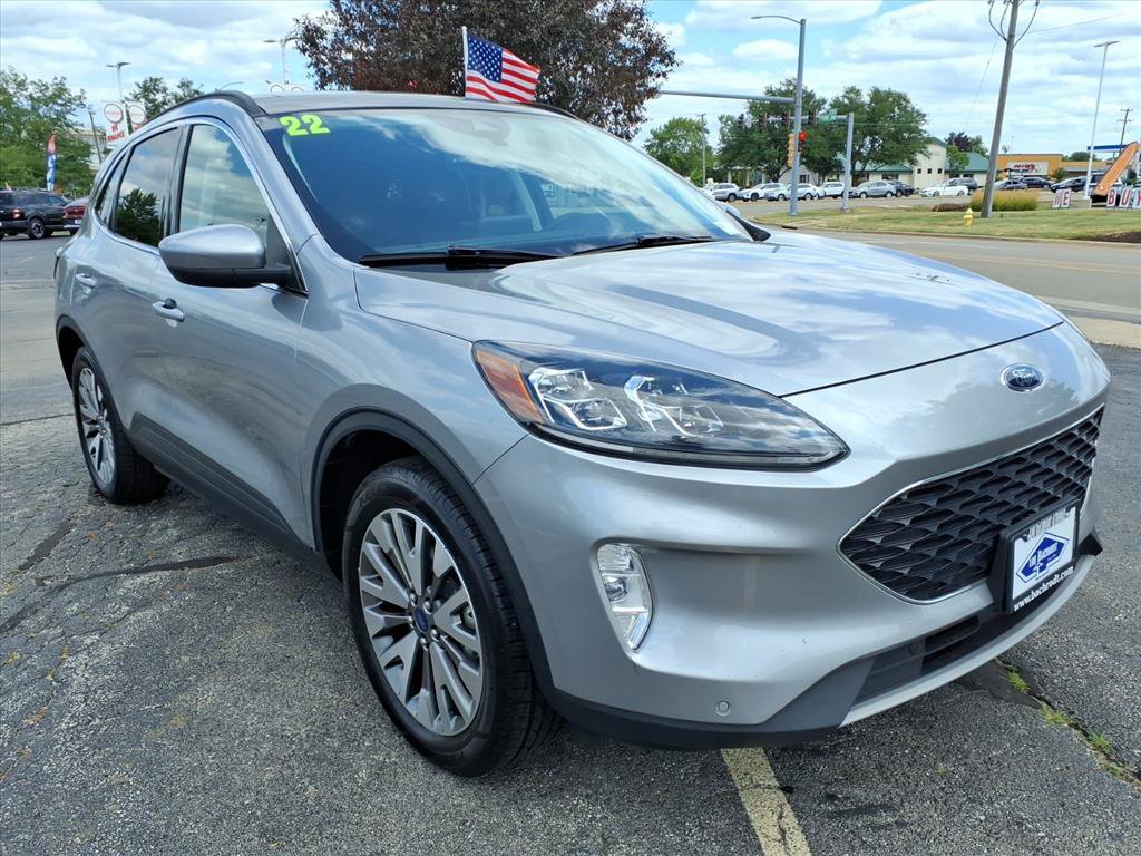 Used 2022 Ford Escape Titanium w/ Class II Trailer Tow Package AWD/4WD image 1