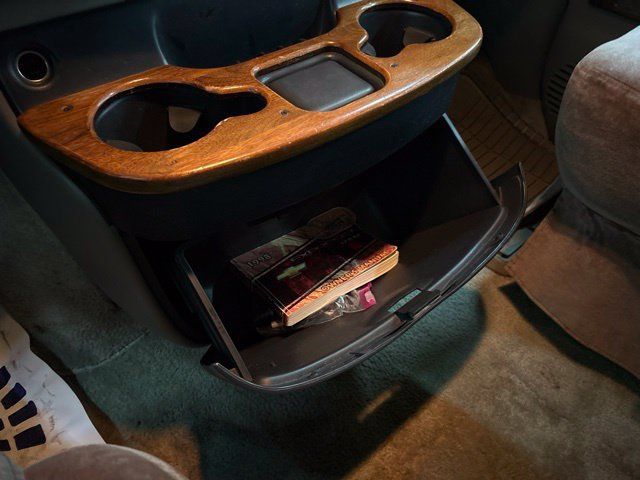 Used 1998 Chevrolet Express 1500 RWD image 31