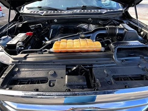 Used 2016 Ford F150 XLT w/ Equipment Group 302A Luxury image 9