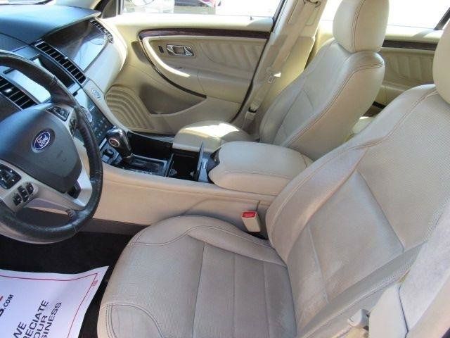 Used 2017 Ford Taurus Limited FWD image 9
