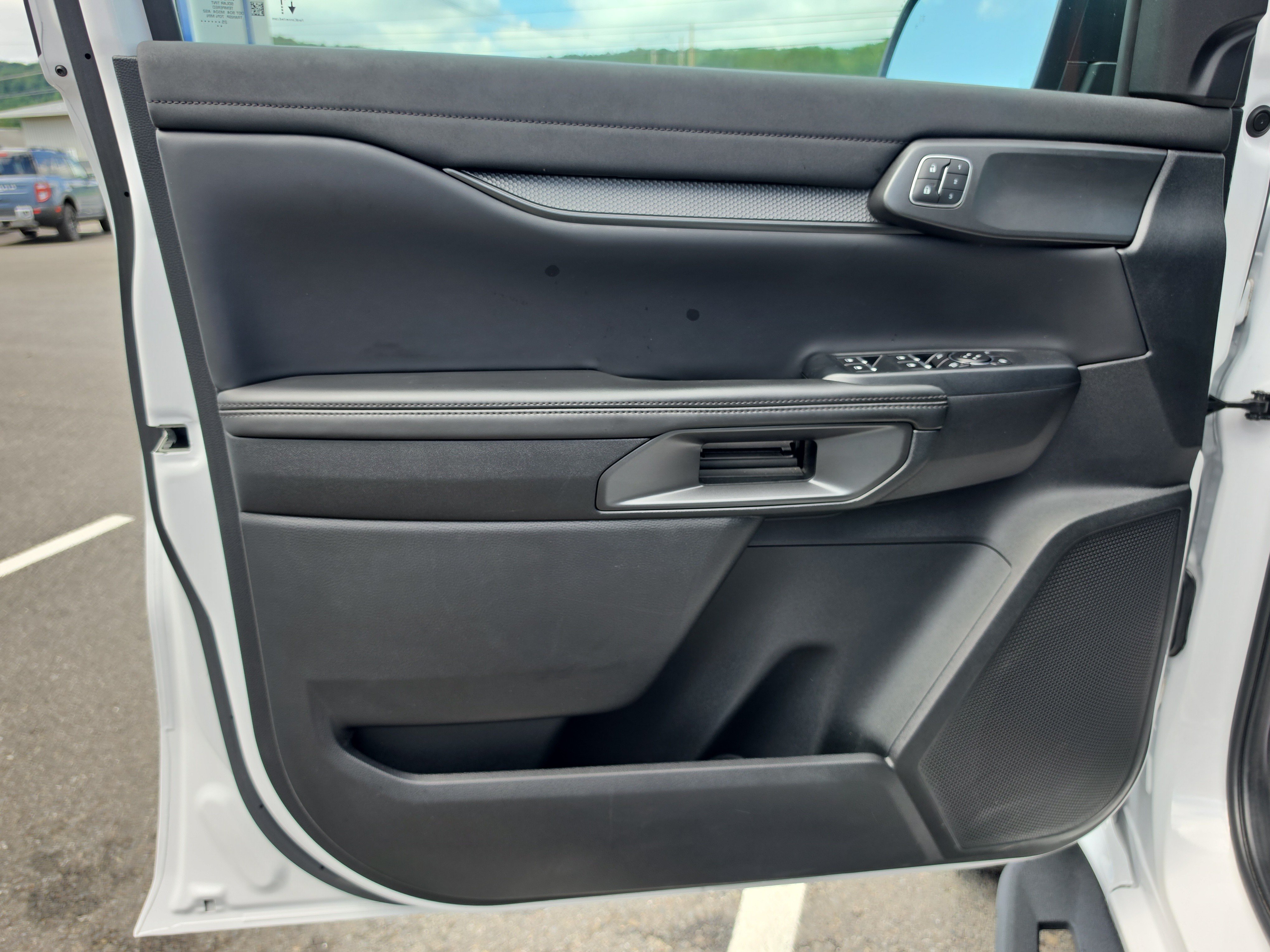 Used 2025 Ford Ranger Raptor AWD/4WD image 16