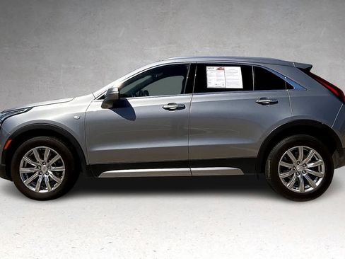 Used 2023 Cadillac XT4 Premium Luxury image 3