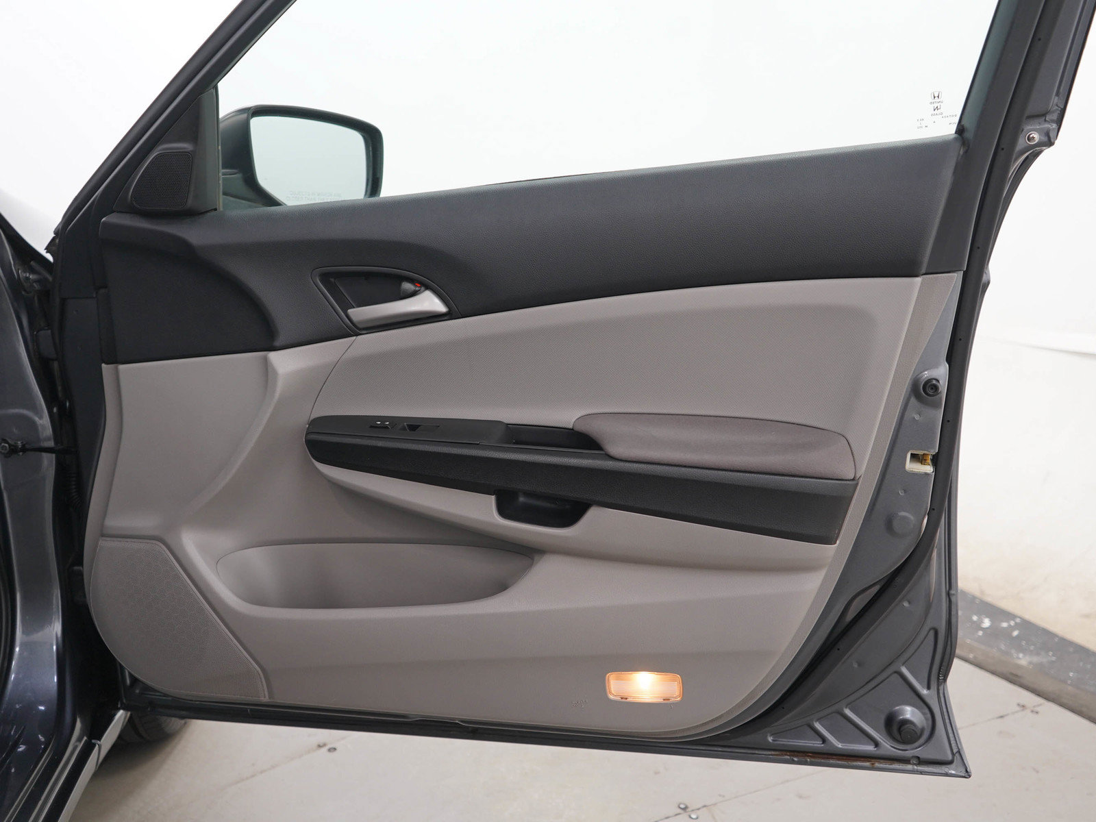 Used 2012 Honda Accord LX image 9