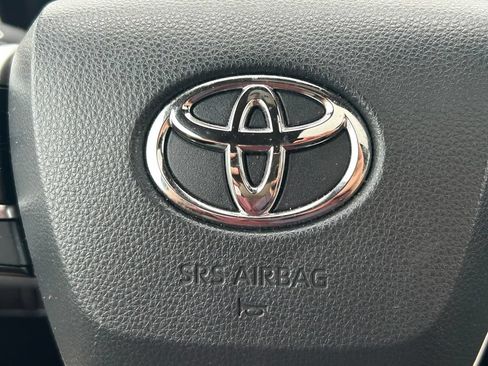 Used 2023 Toyota Sienna XLE w/ XLE Plus Package AWD/4WD image 43