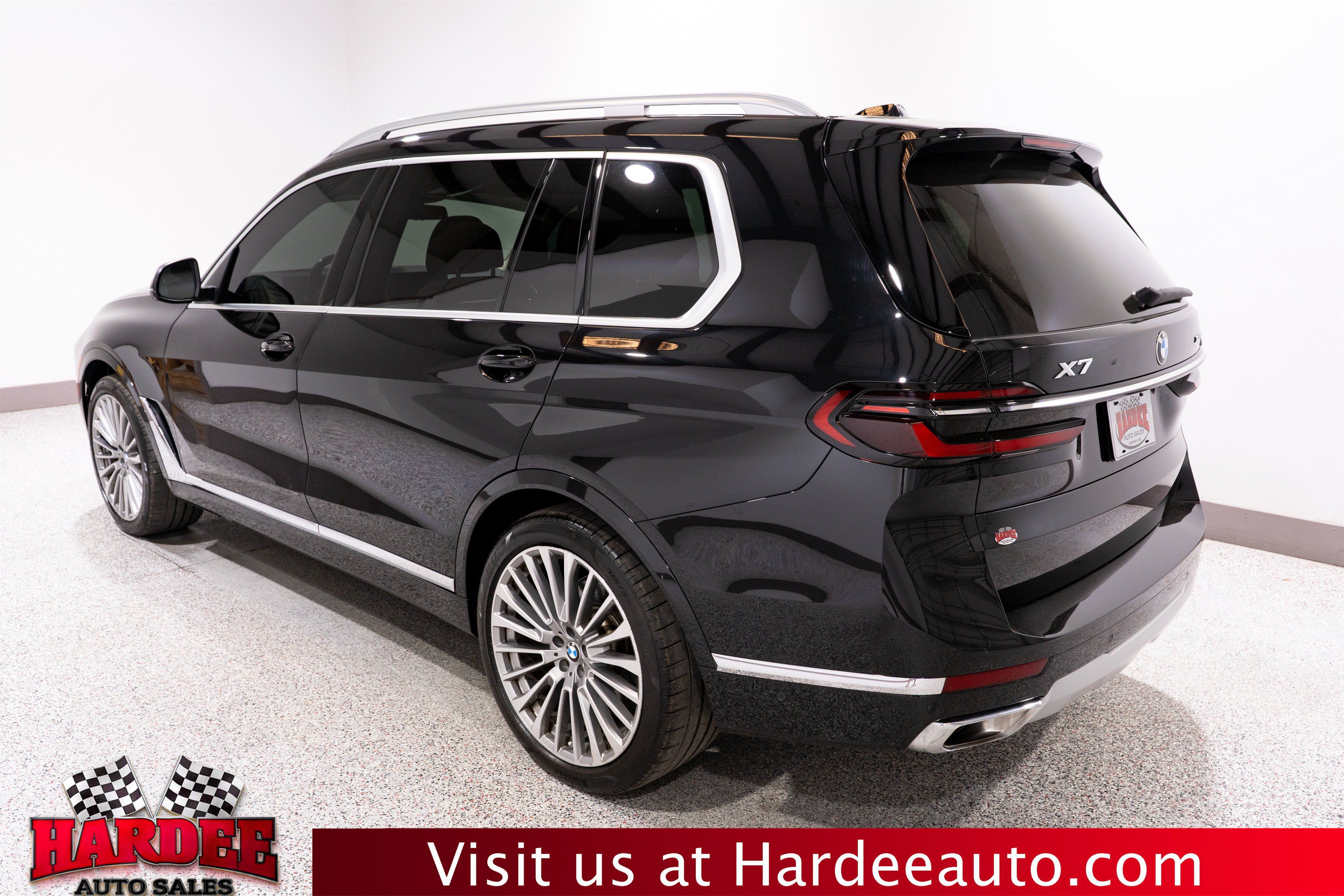 Used 2024 BMW X7 xDrive40i AWD/4WD image 3