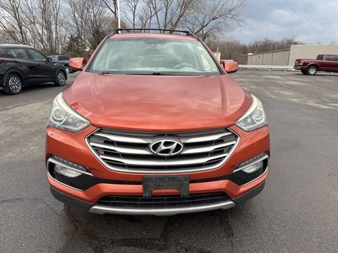 Used 2017 Hyundai Santa Fe Sport image 2