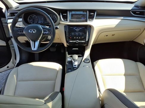 Used 2019 INFINITI QX50 Essential w/ Proassist Package image 11