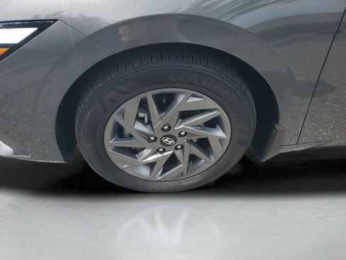 Certified 2024 Hyundai Elantra SEL FWD image 27