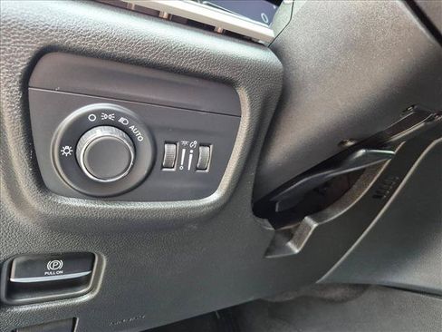 Used 2023 Jeep Grand Cherokee L Laredo AWD/4WD image 16