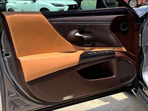 Used 2019 Lexus ES 350 w/ Accessory Package 2 FWD image 22