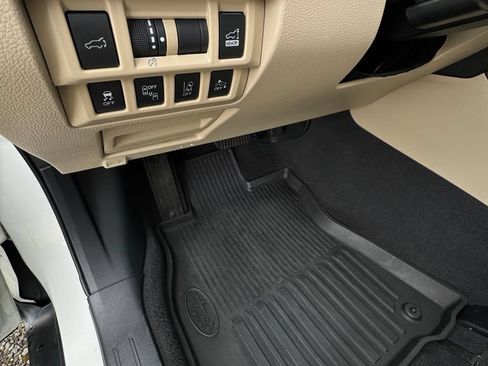 Used 2019 Subaru Outback 3.6R Limited w/ Popular Package #2 AWD/4WD image 16