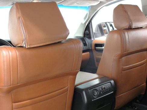 Used 2008 Toyota Sequoia Platinum image 37