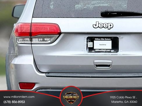 Used 2014 Jeep Grand Cherokee Laredo w/ 18" Wheel & 8.4" Radio Group RWD image 13