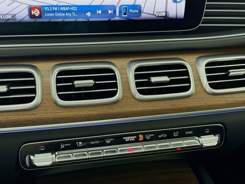 Certified 2025 Mercedes-Benz GLE 350 4MATIC image 17
