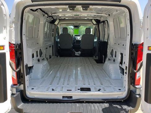 Used 2018 Ford Transit 150 130 Low Roof RWD image 5