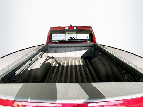 Used 2019 RAM 1500 Laramie image 27