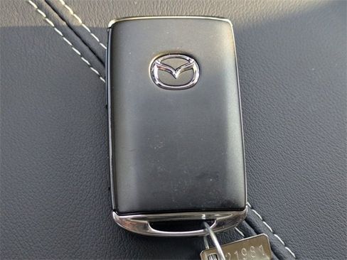 New 2025 MAZDA CX-5 AWD 2.5 S w/ Preferred Package image 24