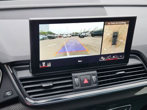 Used 2022 Audi SQ5 Prestige w/ Prestige Package image 20