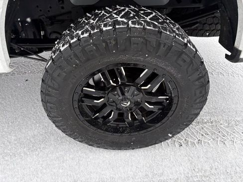 Used 2019 Ford F250 XLT w/ XLT Value Package image 11