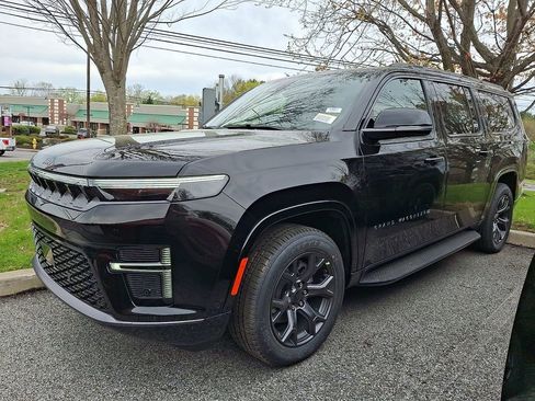 New 2026 Jeep Grand Wagoneer L Limited AWD/4WD image 2