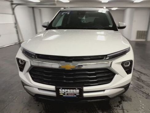 Certified 2025 Chevrolet TrailBlazer LT image 3