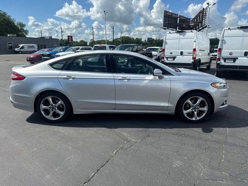 Used 2013 Ford Fusion SE FWD image 11