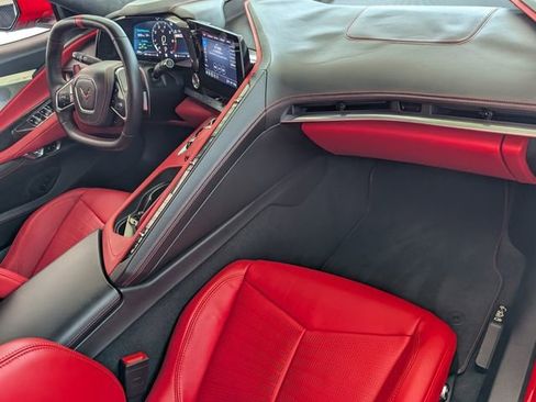 Used 2022 Chevrolet Corvette Stingray Premium Conv w/ Z51 Performance Package RWD image 11