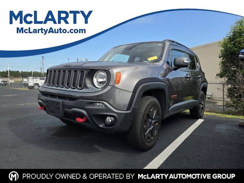 Used 2018 Jeep Renegade Trailhawk AWD/4WD image 1