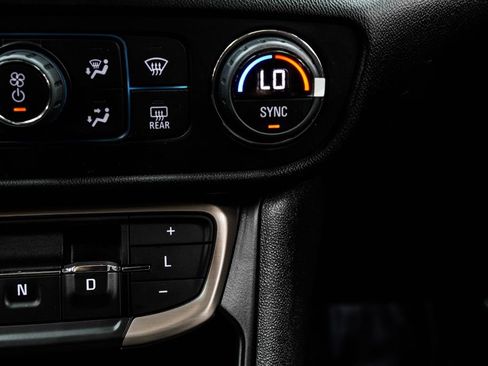 Used 2023 GMC Terrain Denali w/ Denali Premium Package image 28